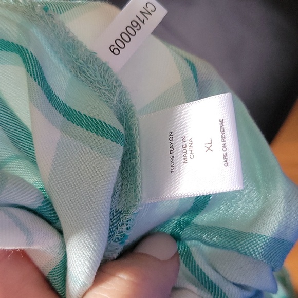 NY&Co shirt - Picture 6 of 6